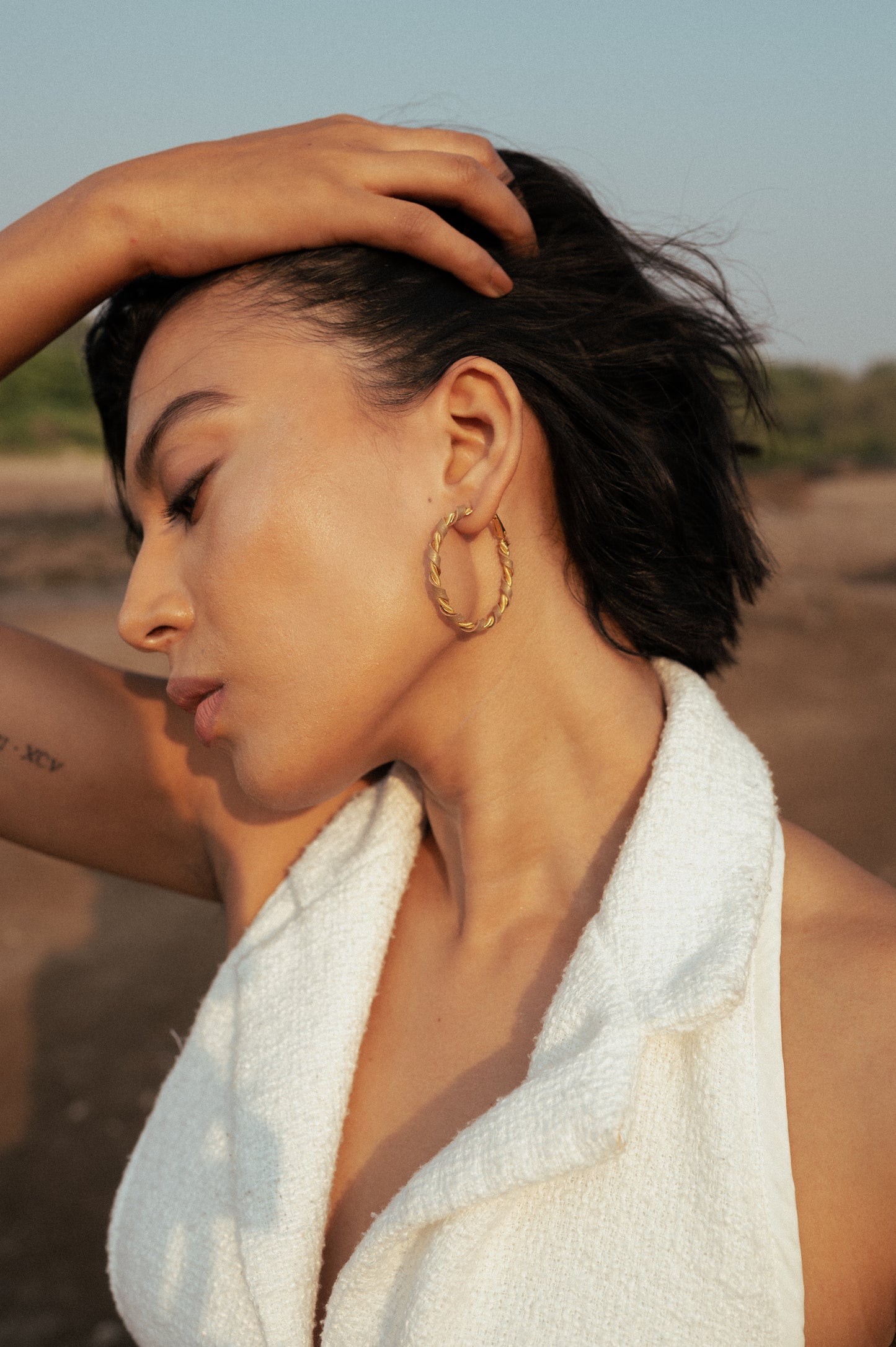 Twist hoops