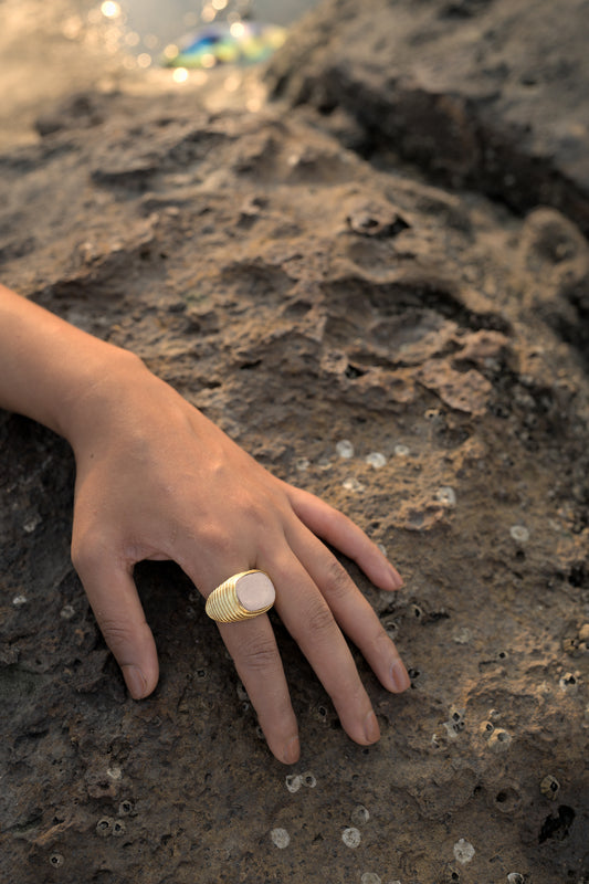 Signet ring