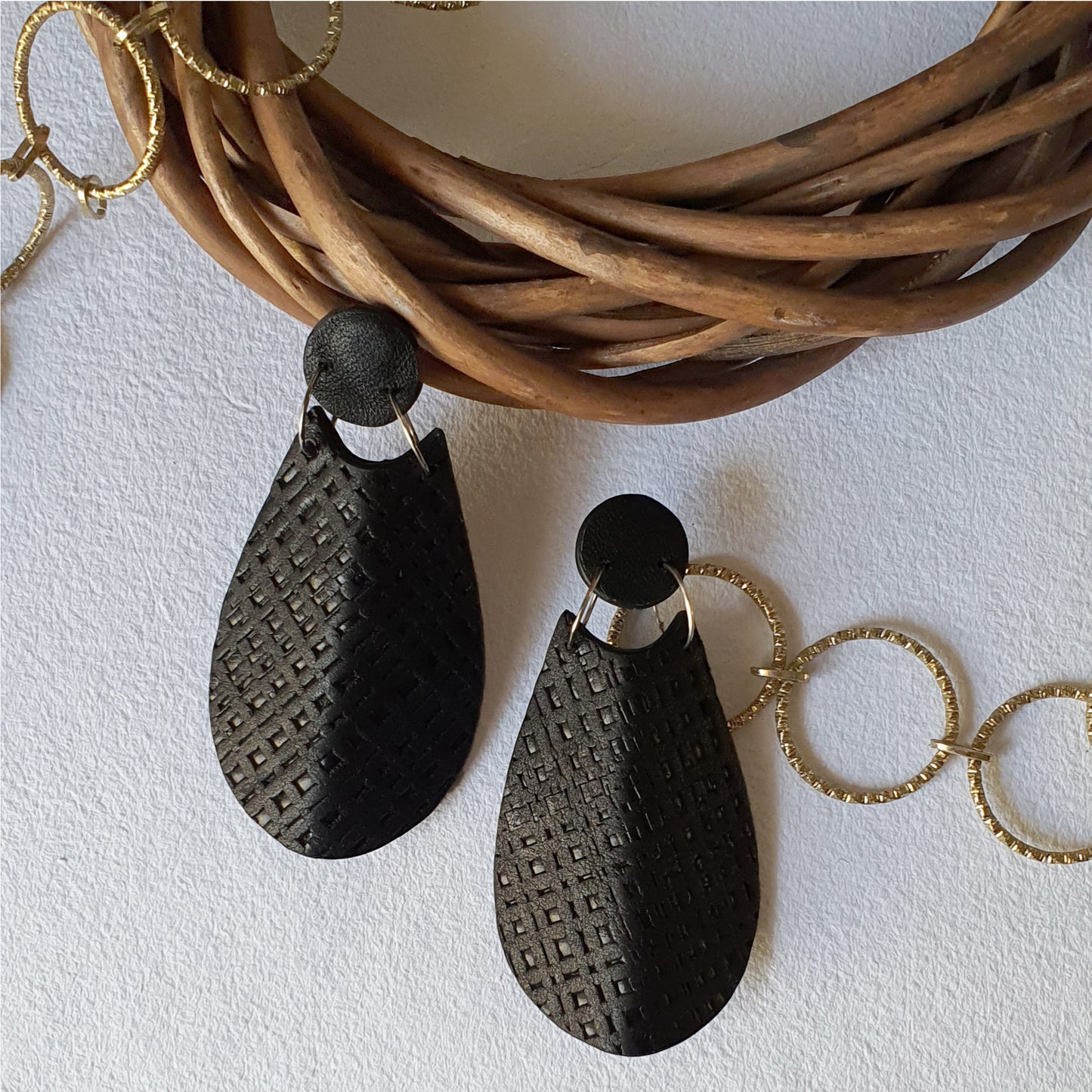 Lueur Earrings - Black