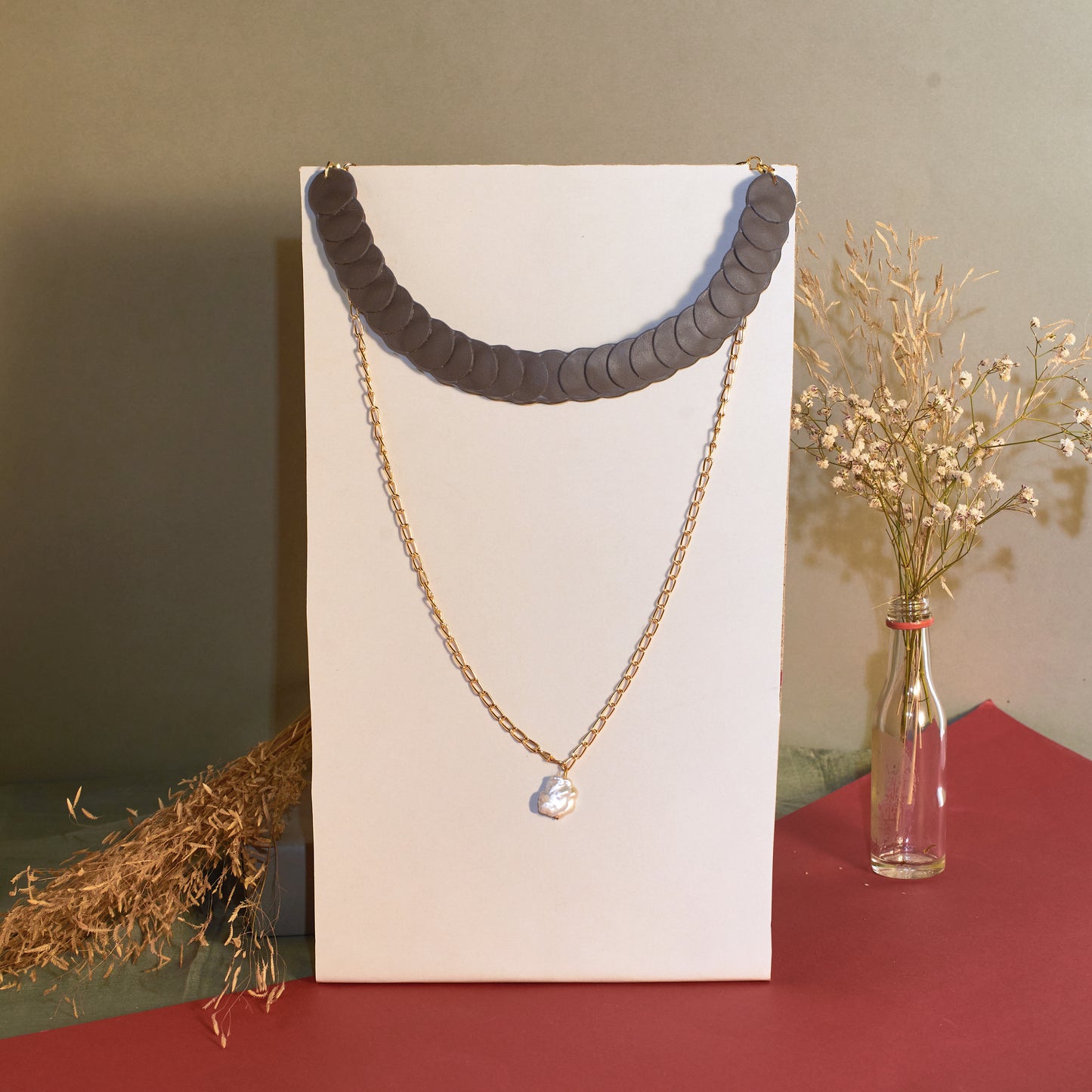 Venn Neckpiece