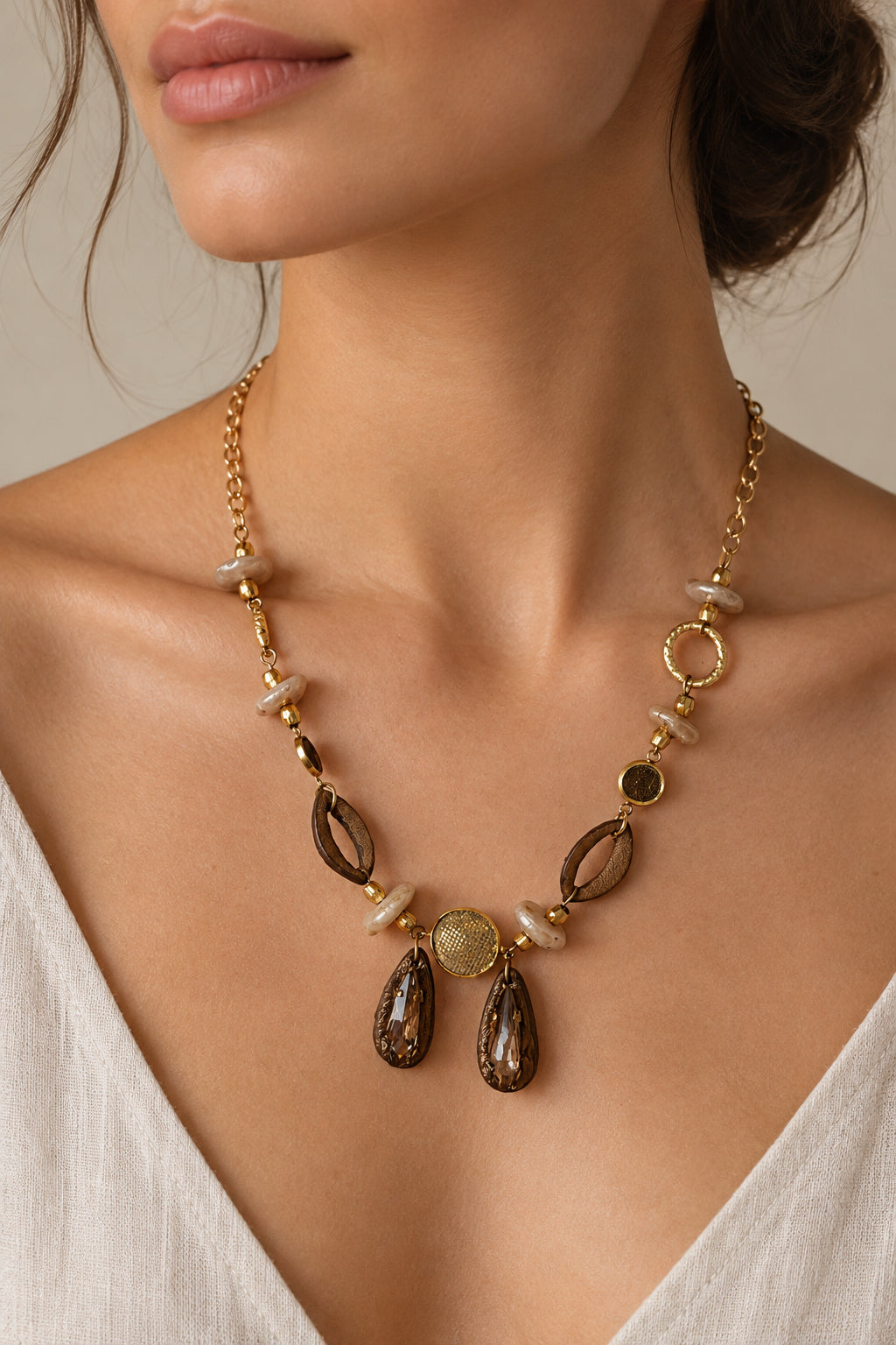 Vienne Neckpiece
